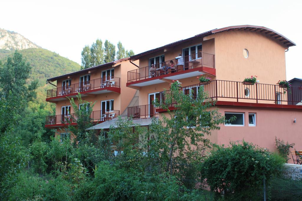 Pensiune Safrane Băile Herculane Zewnętrze zdjęcie